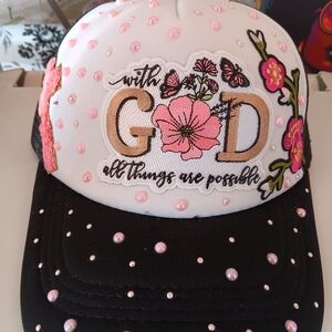 Embroidered Floral Women's Cap - Black and White